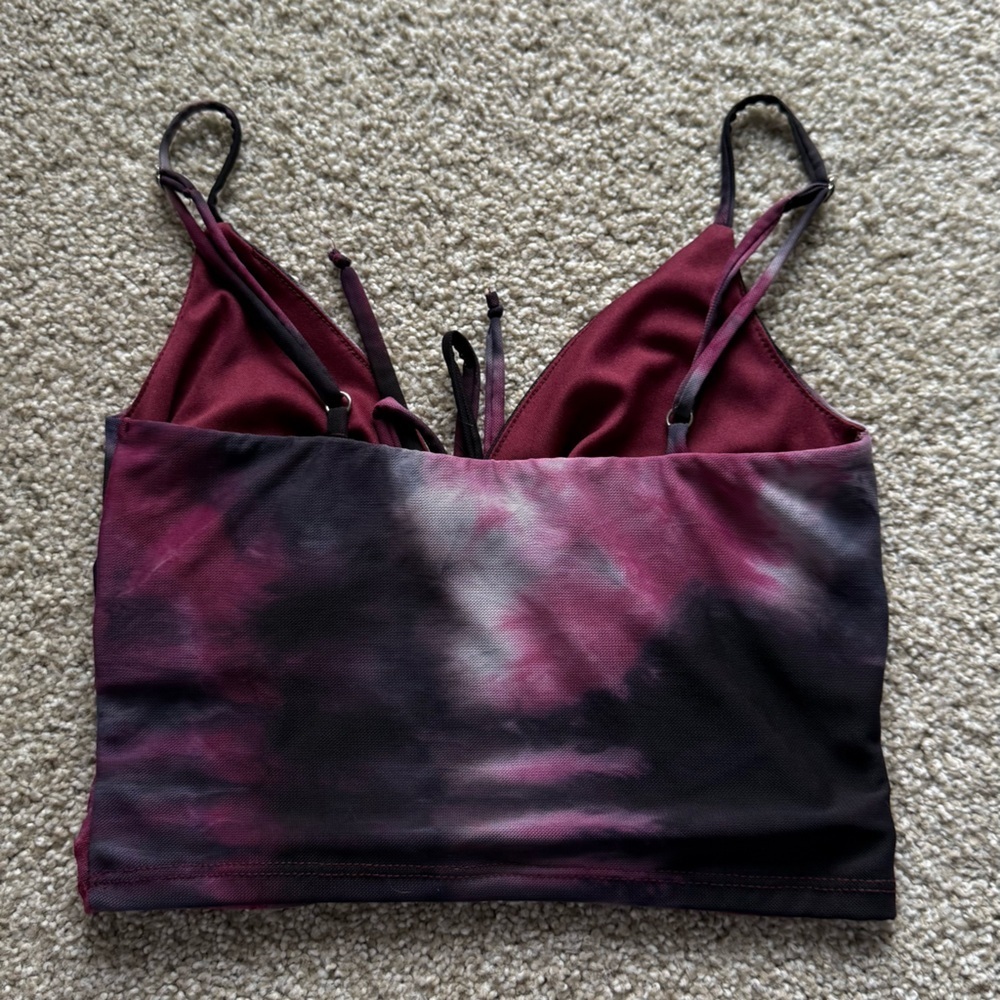 Urban Outfitters crop top - Picture 2 of 3